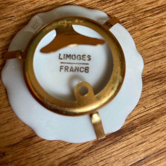 Limoge France miniature plate with stand - Picture 5 of 8